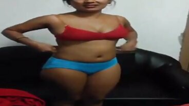 كبير الحمار شقراء كنزي ماديسون حفر افلام سكسيه حول على الأريكة